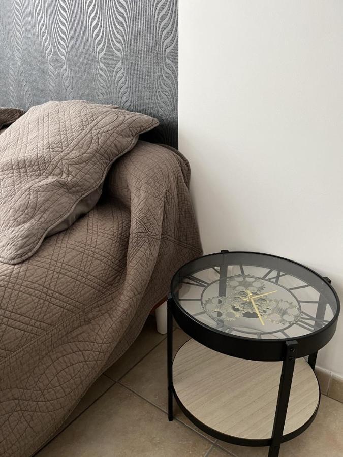 Studio Meublé Bussy-Saint-Georges Extérieur photo