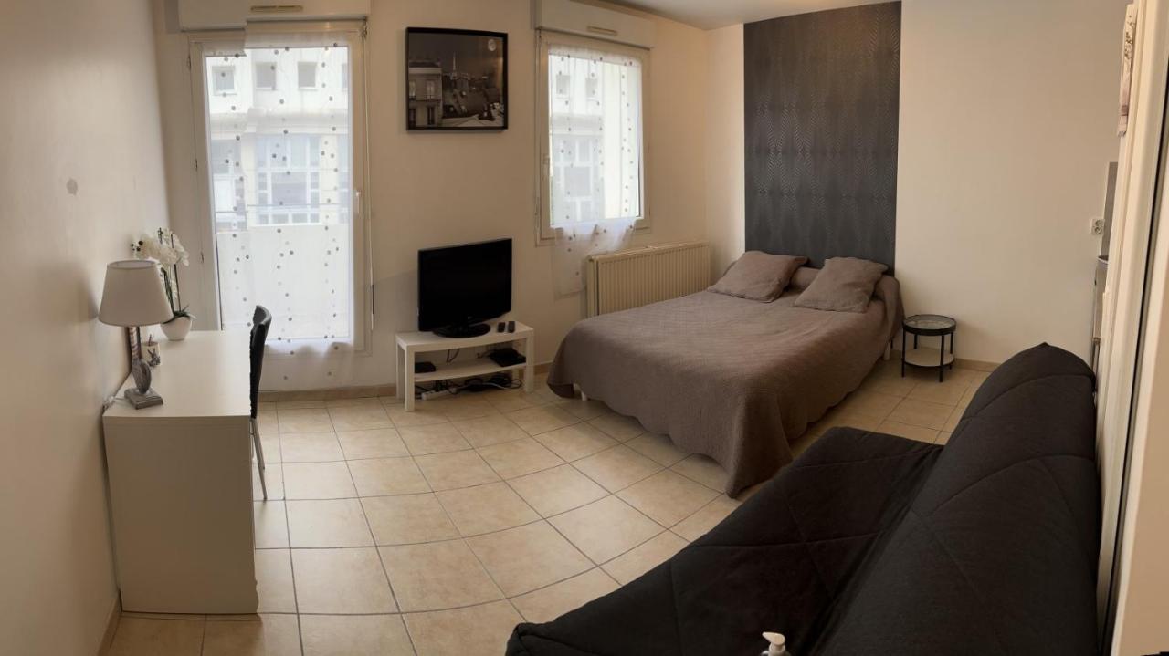 Studio Meublé Bussy-Saint-Georges Extérieur photo